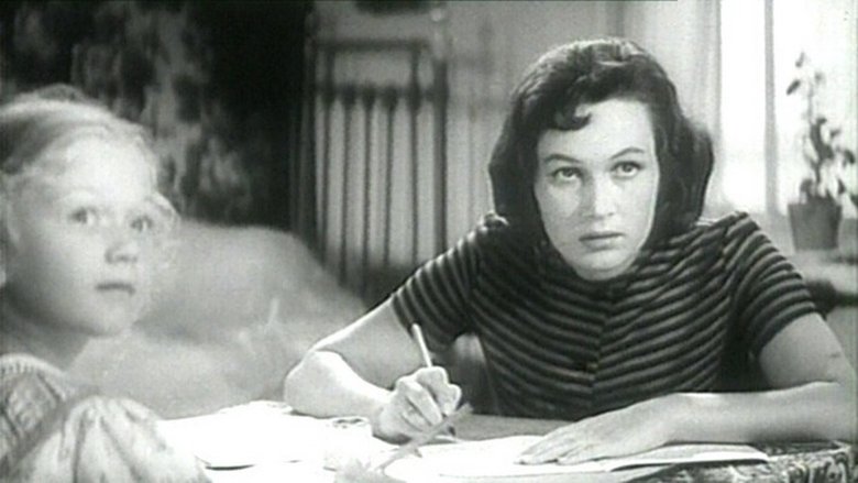 кадр из фильма Самолёт уходит в 9