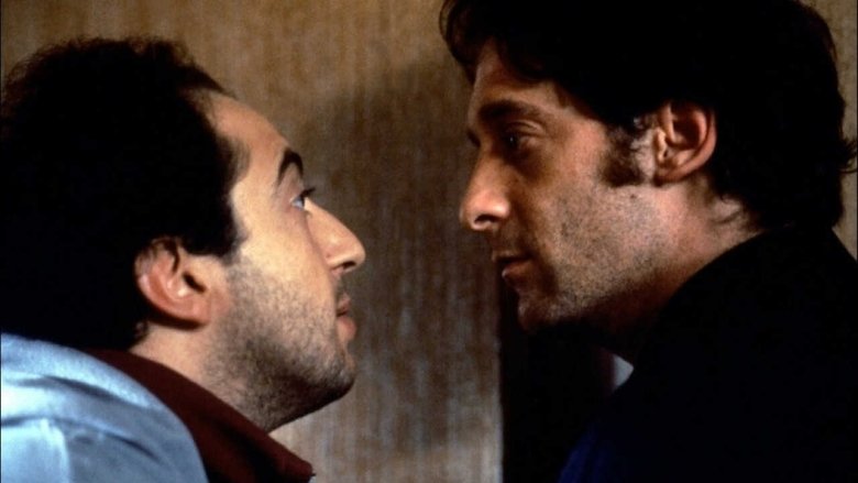 кадр из фильма La Crise