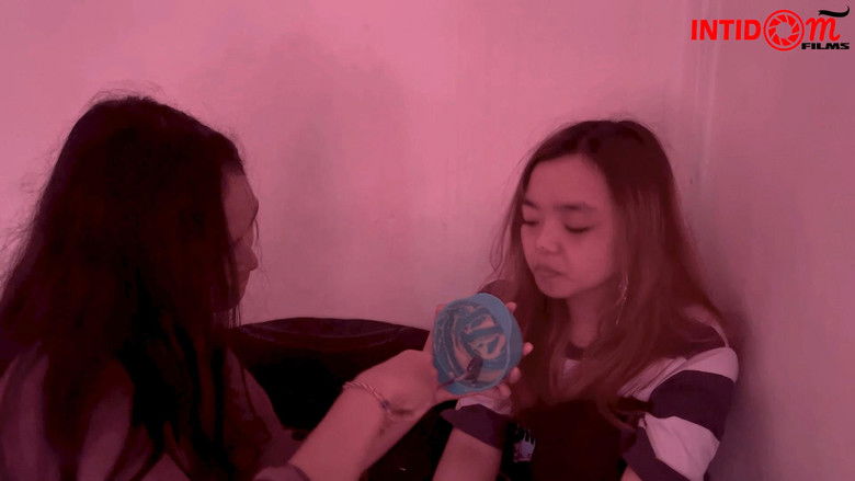 кадр из фильма Memiliki Viola 3