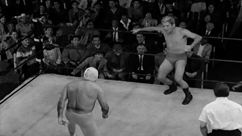 кадр из фильма Santo el Enmascarado de Plata vs. los villanos del ring