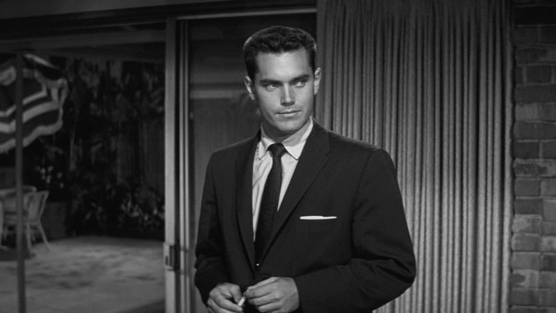 кадр из фильма No Down Payment