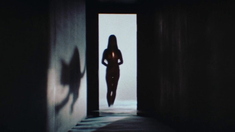 кадр из фильма Турецкие бани с призраками