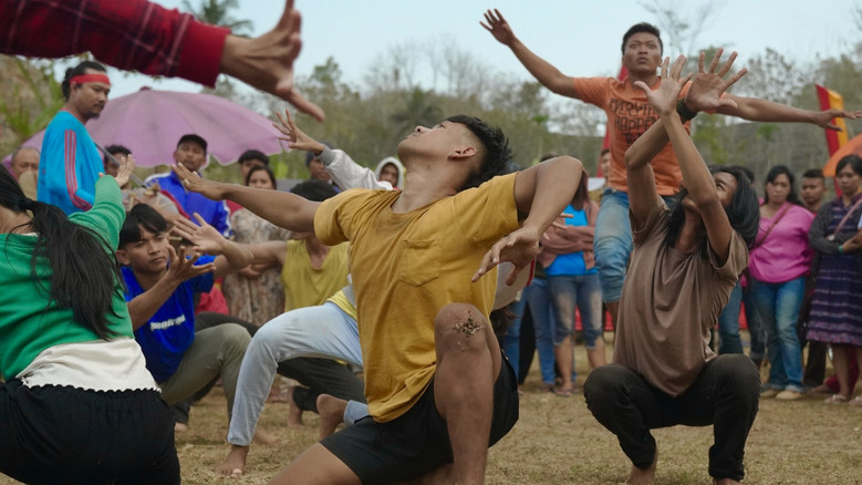 кадр из фильма Para Perasuk