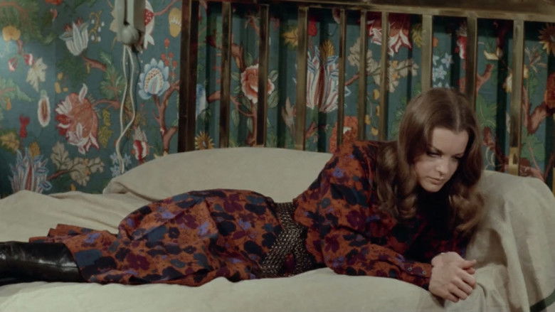 кадр из фильма Кто?