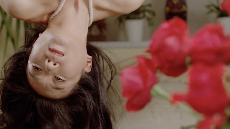 кадр из фильма 団鬼六　修道女縄地獄