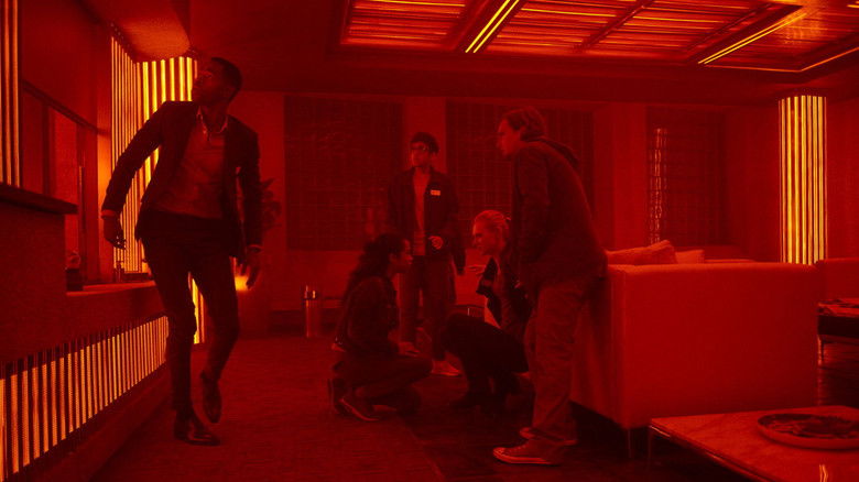 кадр из фильма Клаустрофобы