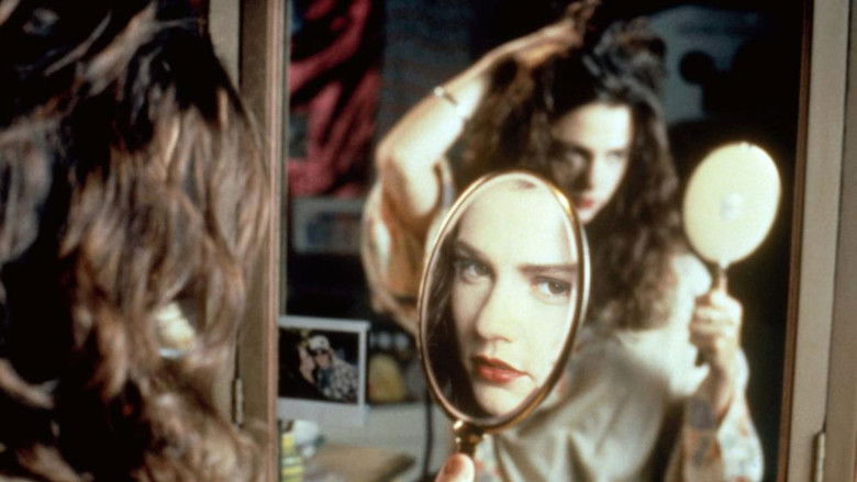 кадр из фильма Lipstick Camera