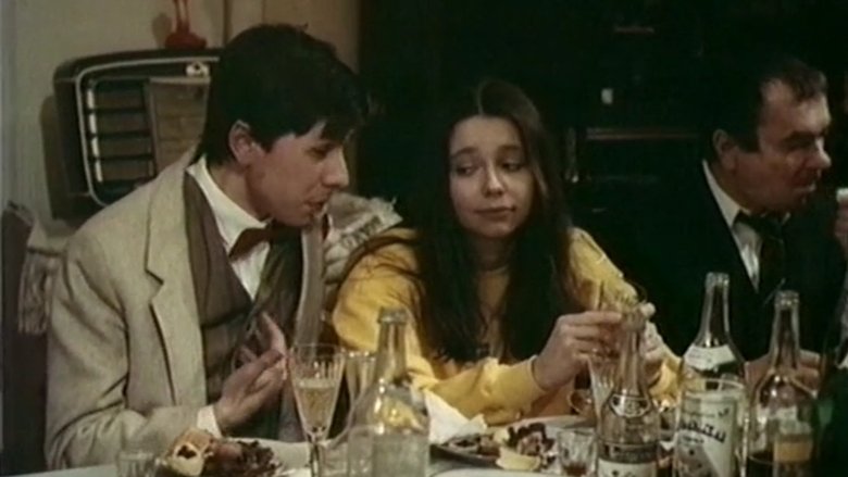 кадр из фильма В городе Сочи тёмные ночи