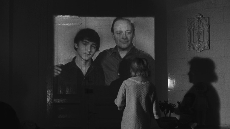 кадр из фильма Долгие проводы