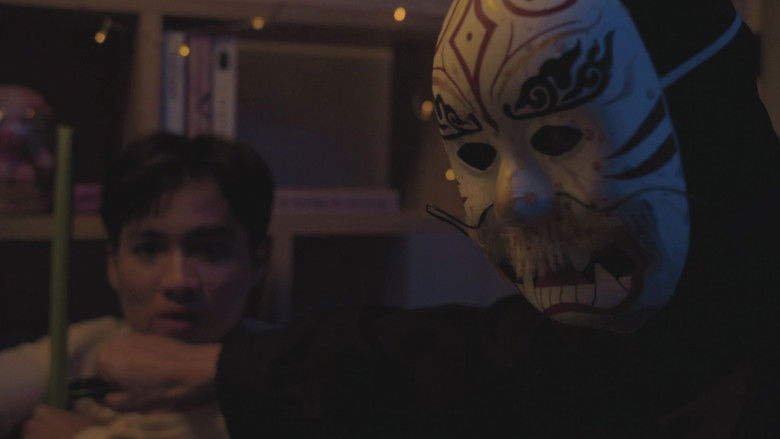 кадр из фильма คืนหวีดสยอง ฟัดหัวใจให้โลกตะลึง