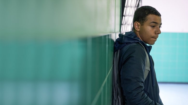 кадр из фильма Жизнь в школе