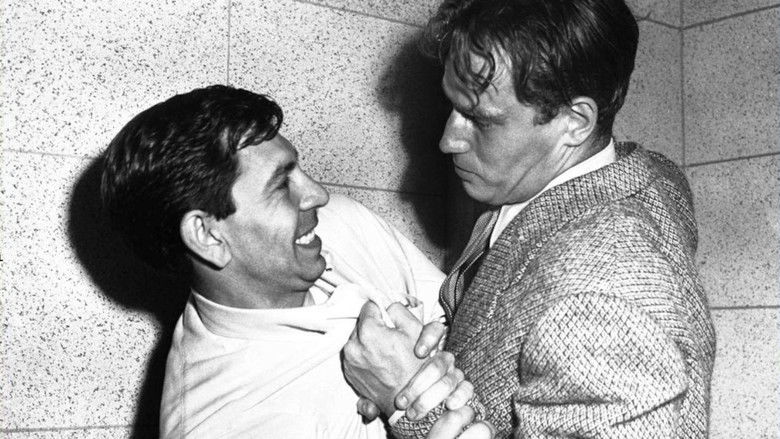 кадр из фильма Dark City