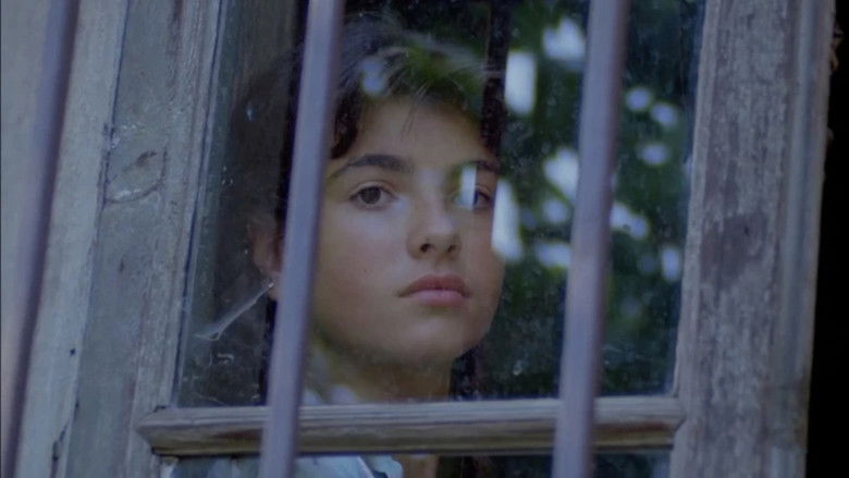 кадр из фильма Uova di garofano