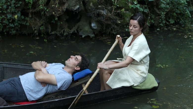 кадр из фильма Стоять ровно