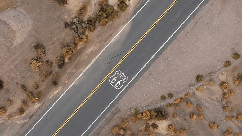 кадр из фильма Route 66, une légende américaine