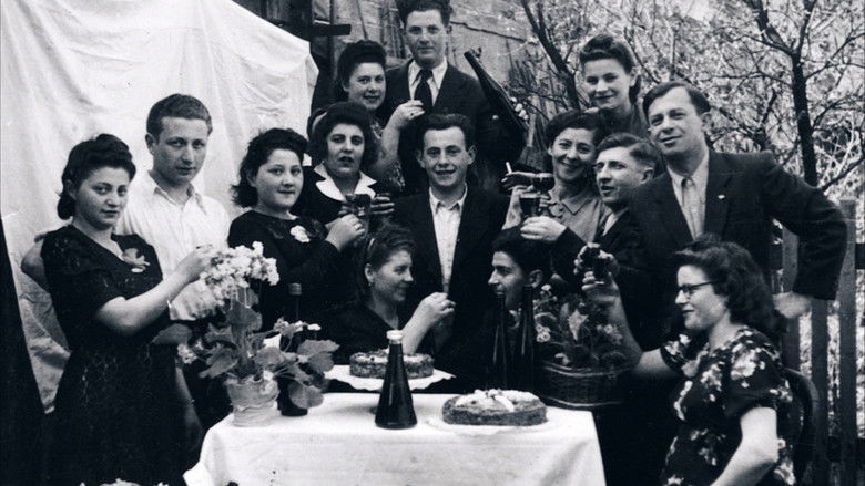 кадр из фильма Les survivants, l'impossible départ après la Shoah