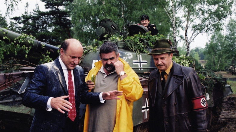 кадр из фильма Суперпродукция