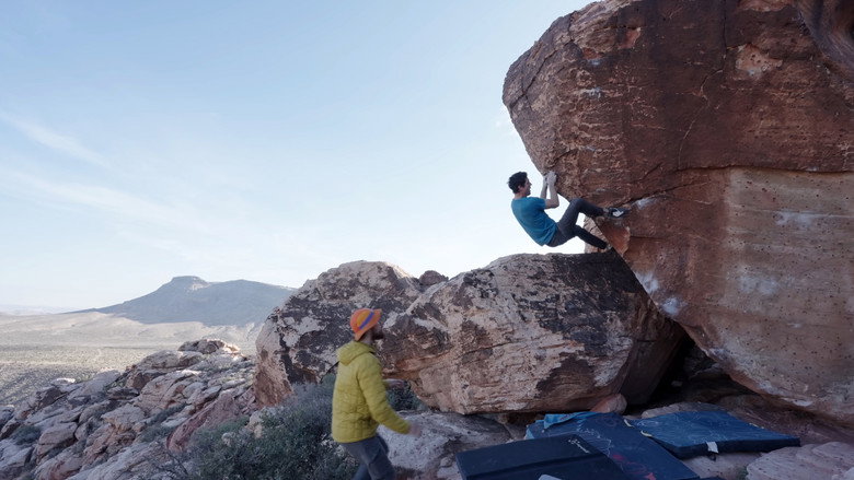 кадр из фильма RACE TO 9A