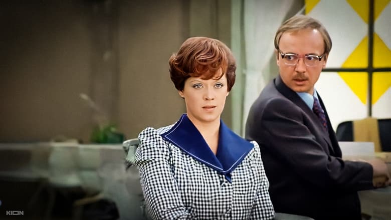 кадр из фильма Служебный роман