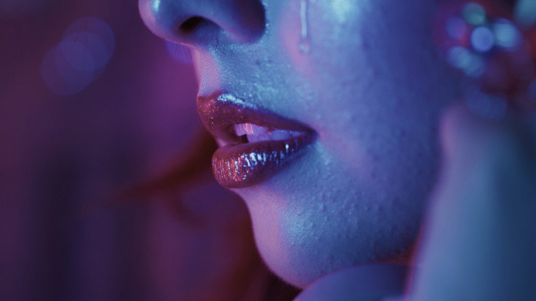 кадр из фильма Luna Rosa