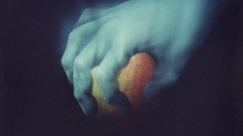 кадр из фильма Калигула