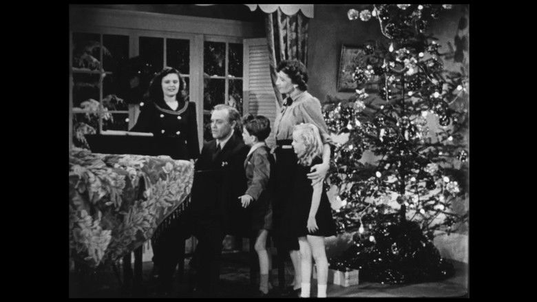 кадр из фильма Merry Christmas