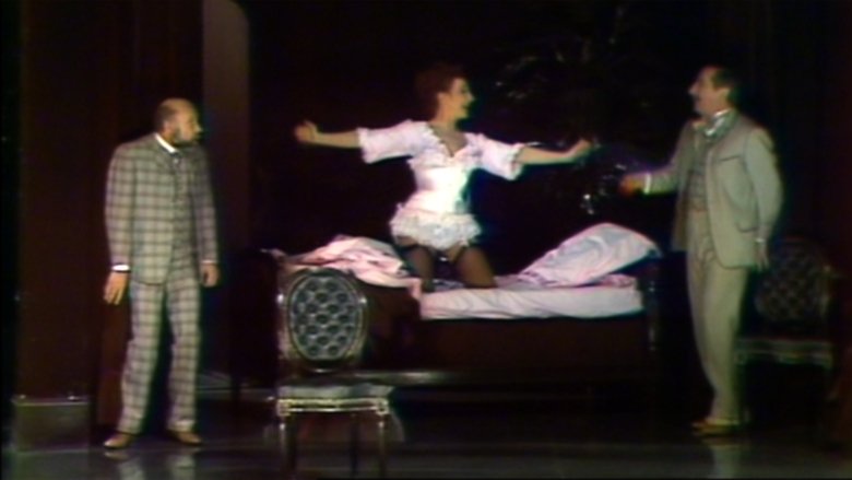 кадр из фильма La Dame de chez Maxim