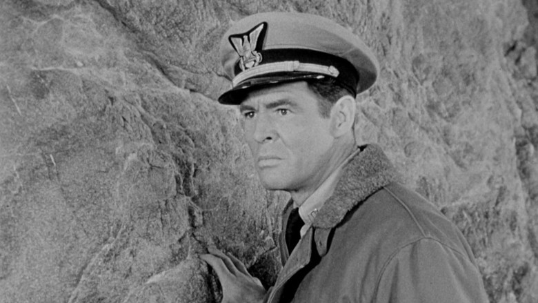 кадр из фильма The Woman on the Beach