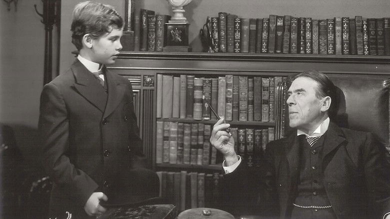 кадр из фильма The Happy Years