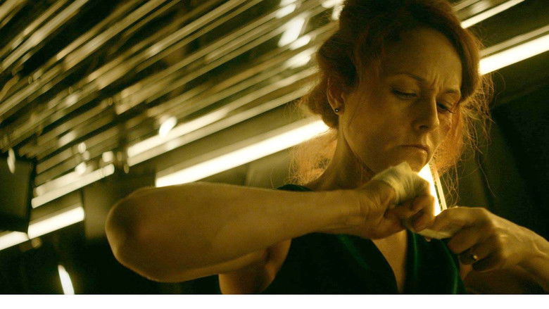 кадр из фильма Стеклянный гроб