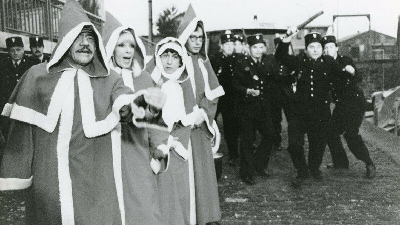 кадр из фильма Signé Furax