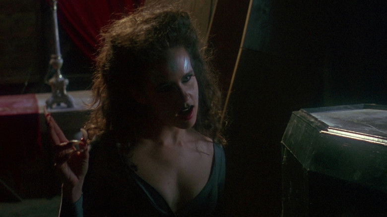 кадр из фильма Ночь демонов 3