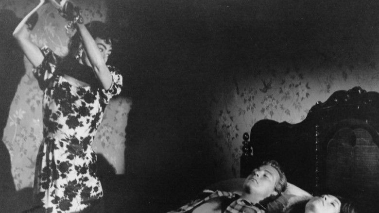 кадр из фильма Смирительная рубашка