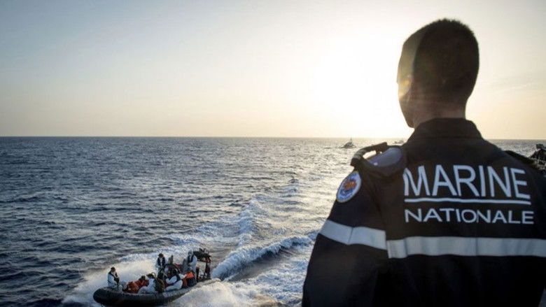 кадр из фильма La mer sous haute surveillance