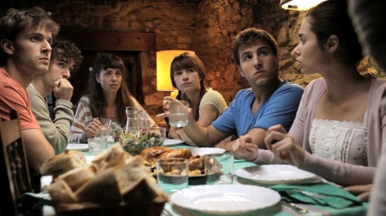 кадр из фильма El extraño anfitrión