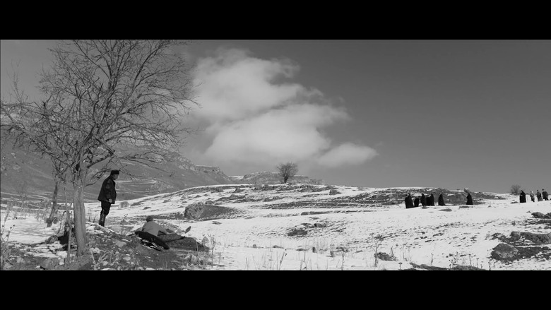 кадр из фильма Suğra və oğulları