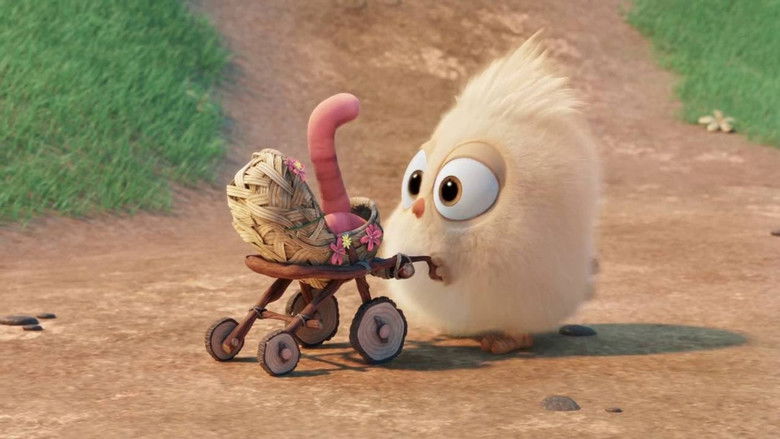 кадр из фильма Angry Birds: The Early Hatchling Gets the Worm