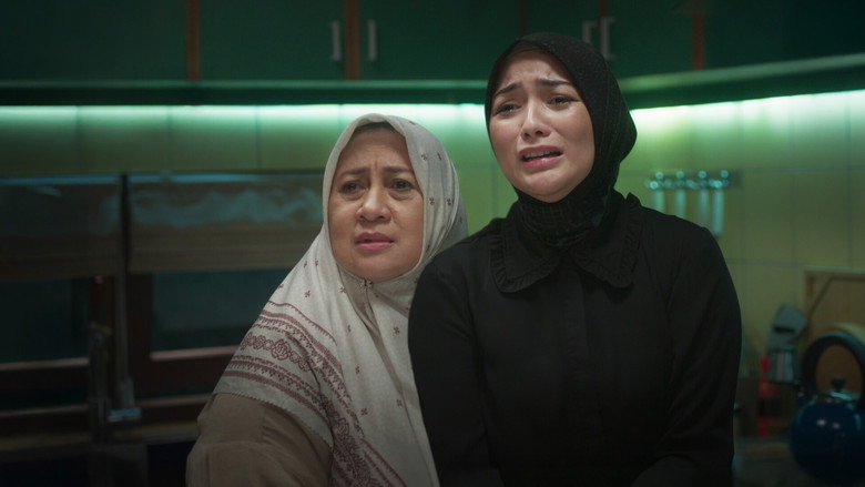 кадр из фильма Keajaiban Air Mata Wanita