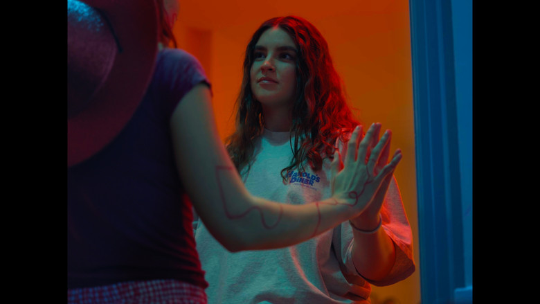 кадр из фильма Magenta