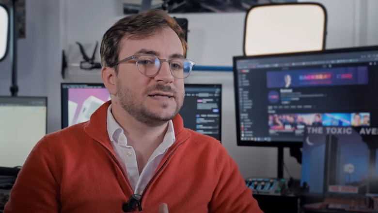 кадр из фильма BACKSEAT LE FILM : 2023, L'année où tout s'est embrasé