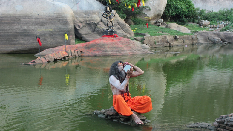 кадр из фильма பாண்டிமுனி