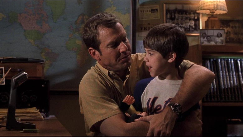 кадр из фильма Радиоволна