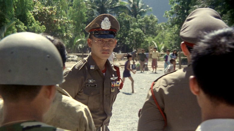 кадр из фильма มือปืน 2 สาละวิน