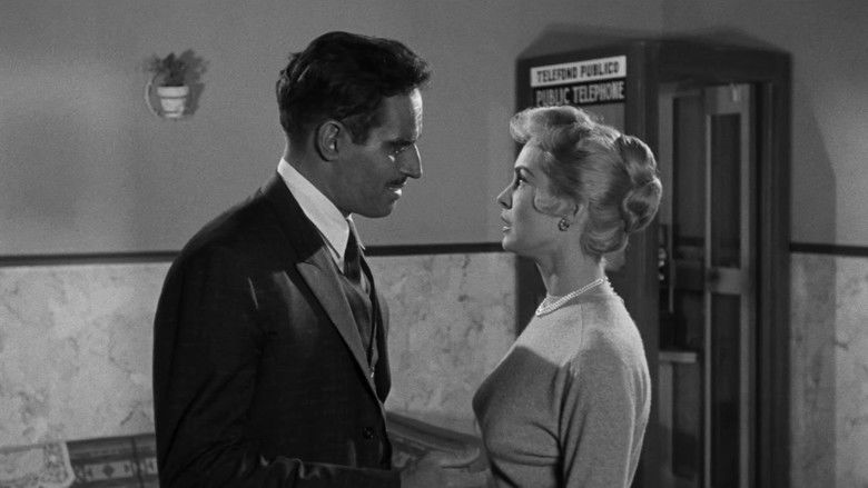 кадр из фильма Печать зла