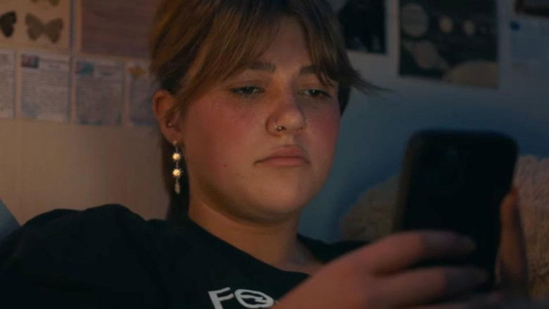 кадр из фильма Right Person, Wrong Time