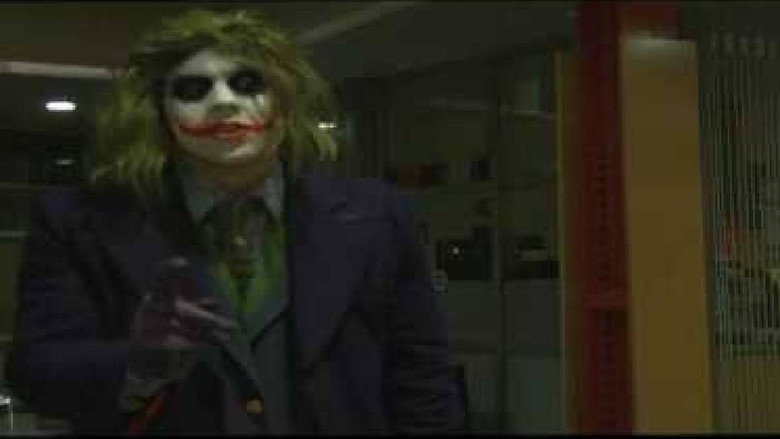 кадр из фильма The Dark Knight: Not So Serious