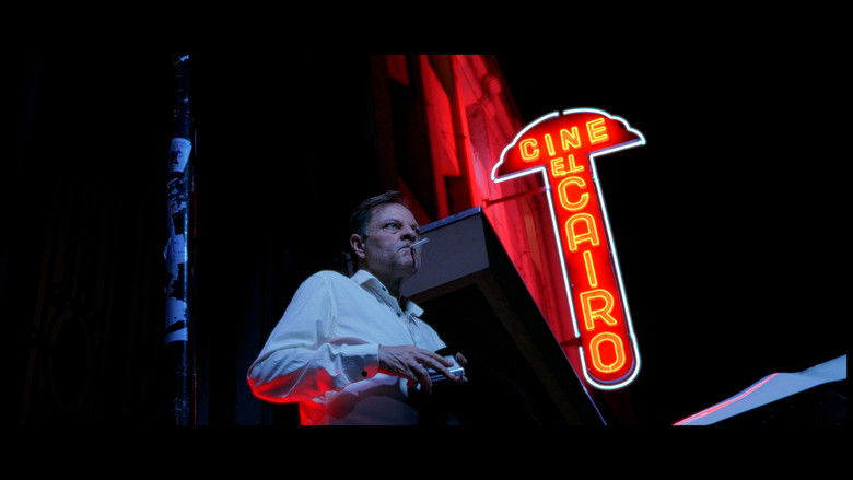 кадр из фильма PERFIDIA