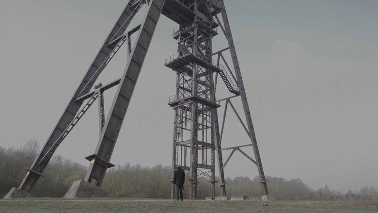 кадр из фильма Мора всё ещё здесь