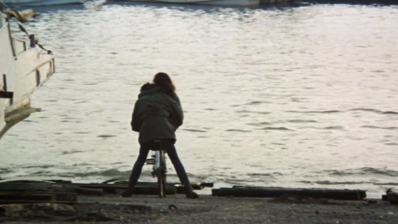 кадр из фильма 恋人たちは濡れた