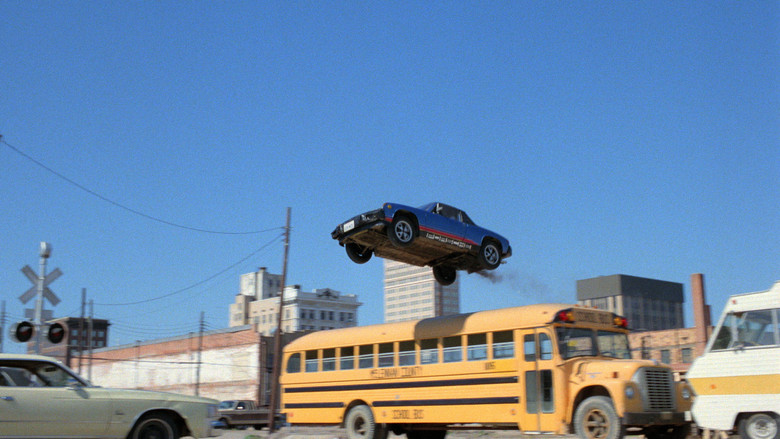 кадр из фильма Место действия – США